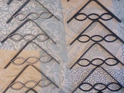 Set of 12 Metal Decorative Shelf Brackets - Gray & Black. 6 White shelves. like New