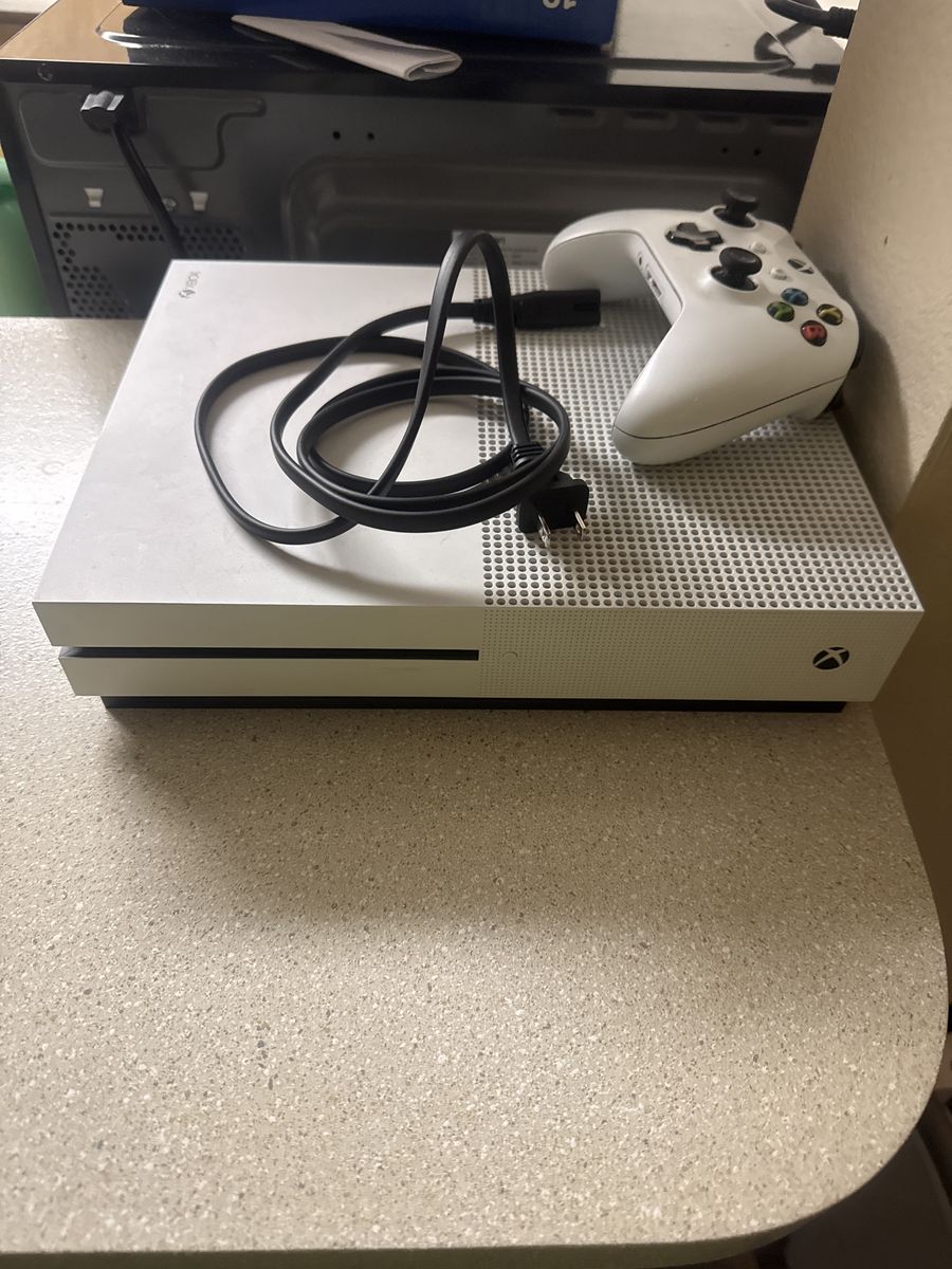 Xbox One S