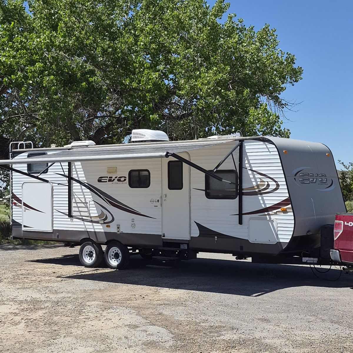 2005 Forest River EVO Trailer