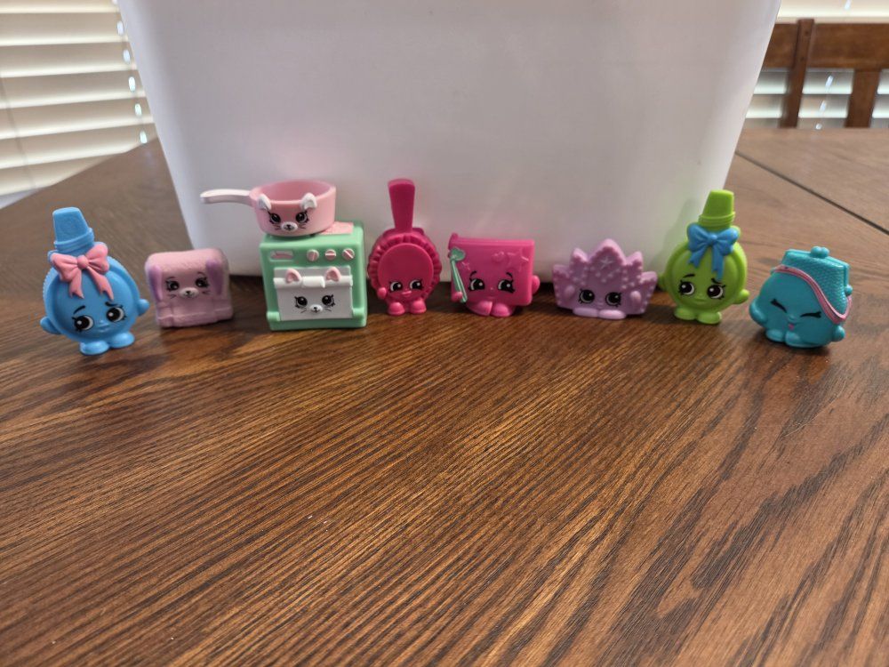 Large Shopkins Lot of 9 Old Shopkins