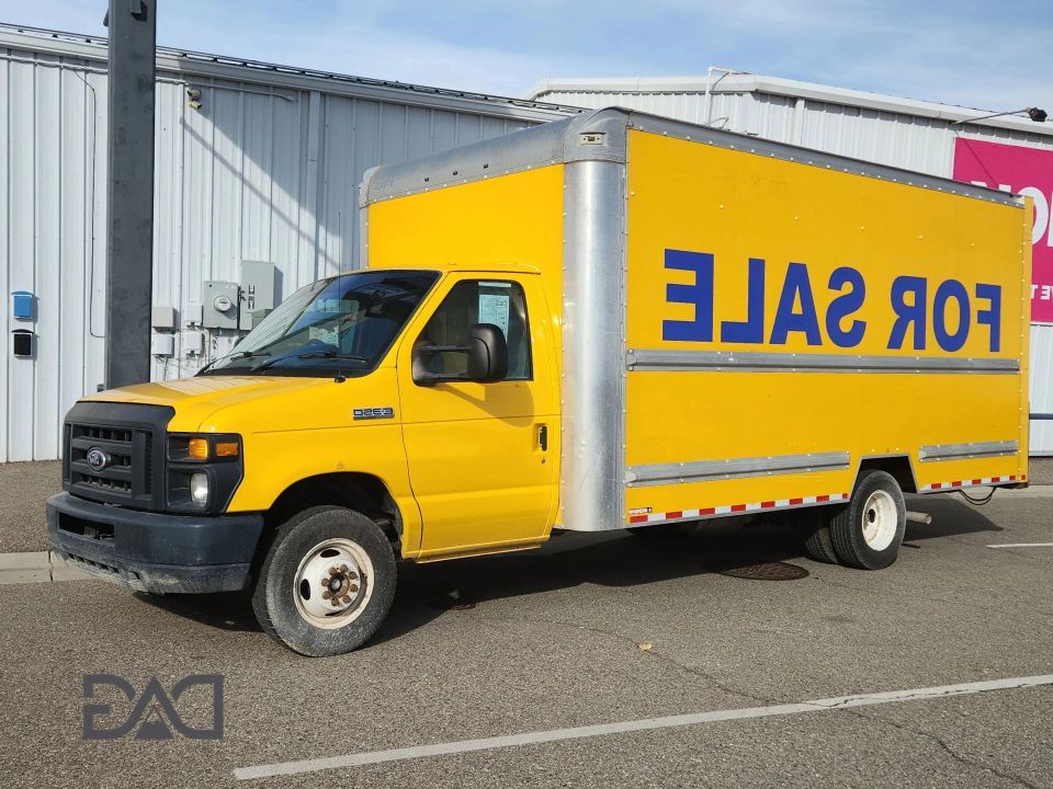 2015 Ford E-Series E-350 SD