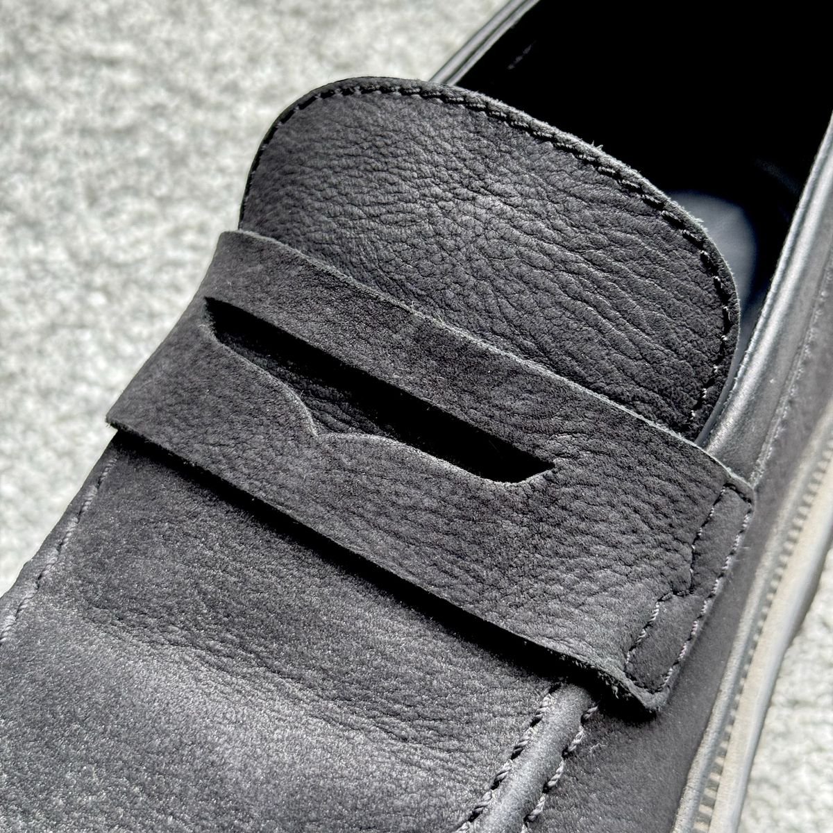Clarks Badell Step Nubuck Pennie Loafers US 9 Black