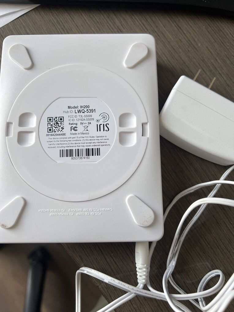 Iris Smart Hub IH200