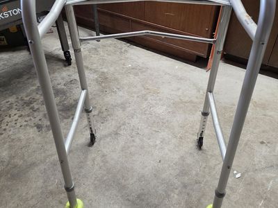 Lightweight medical walker