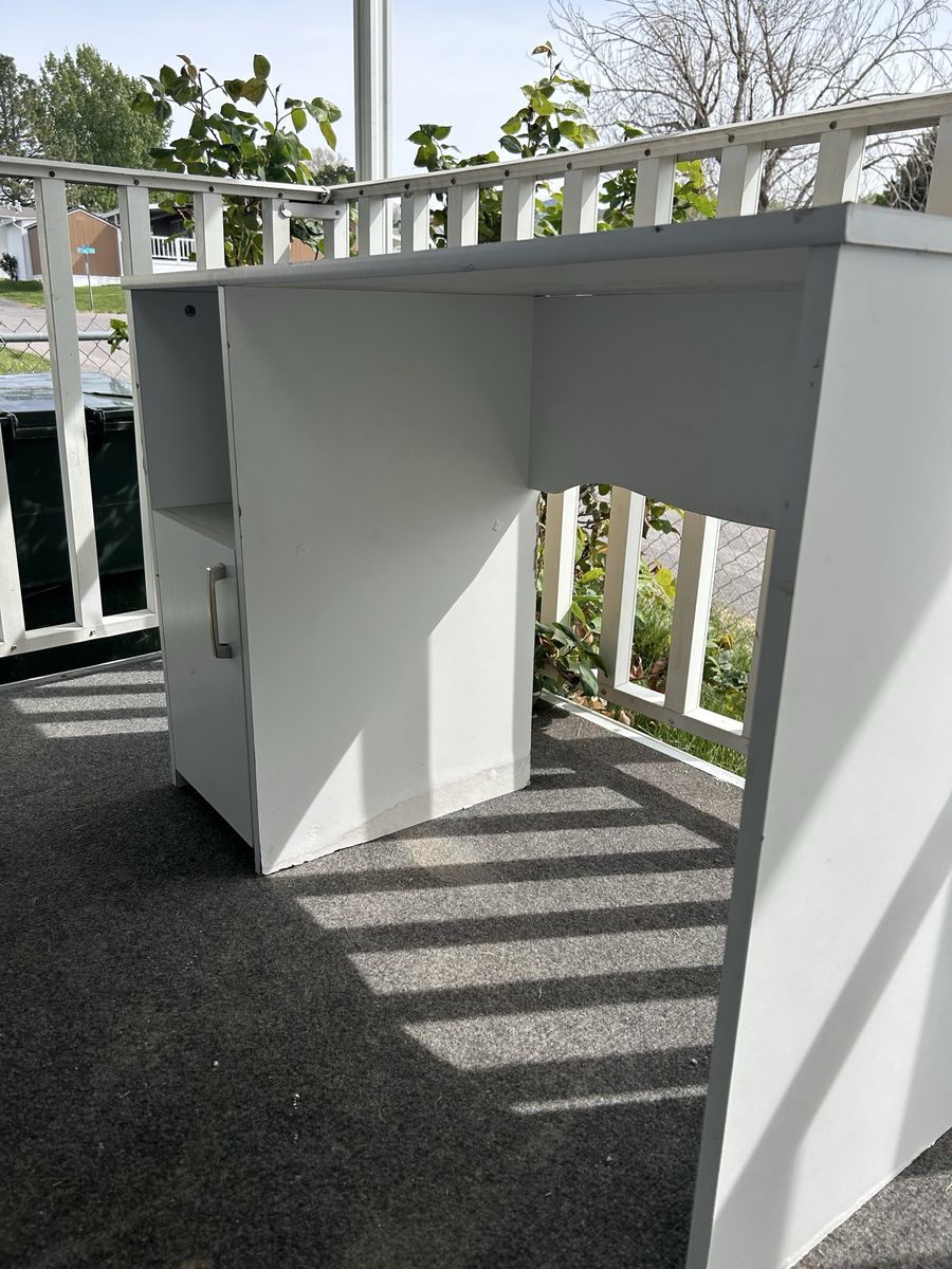 White Desk