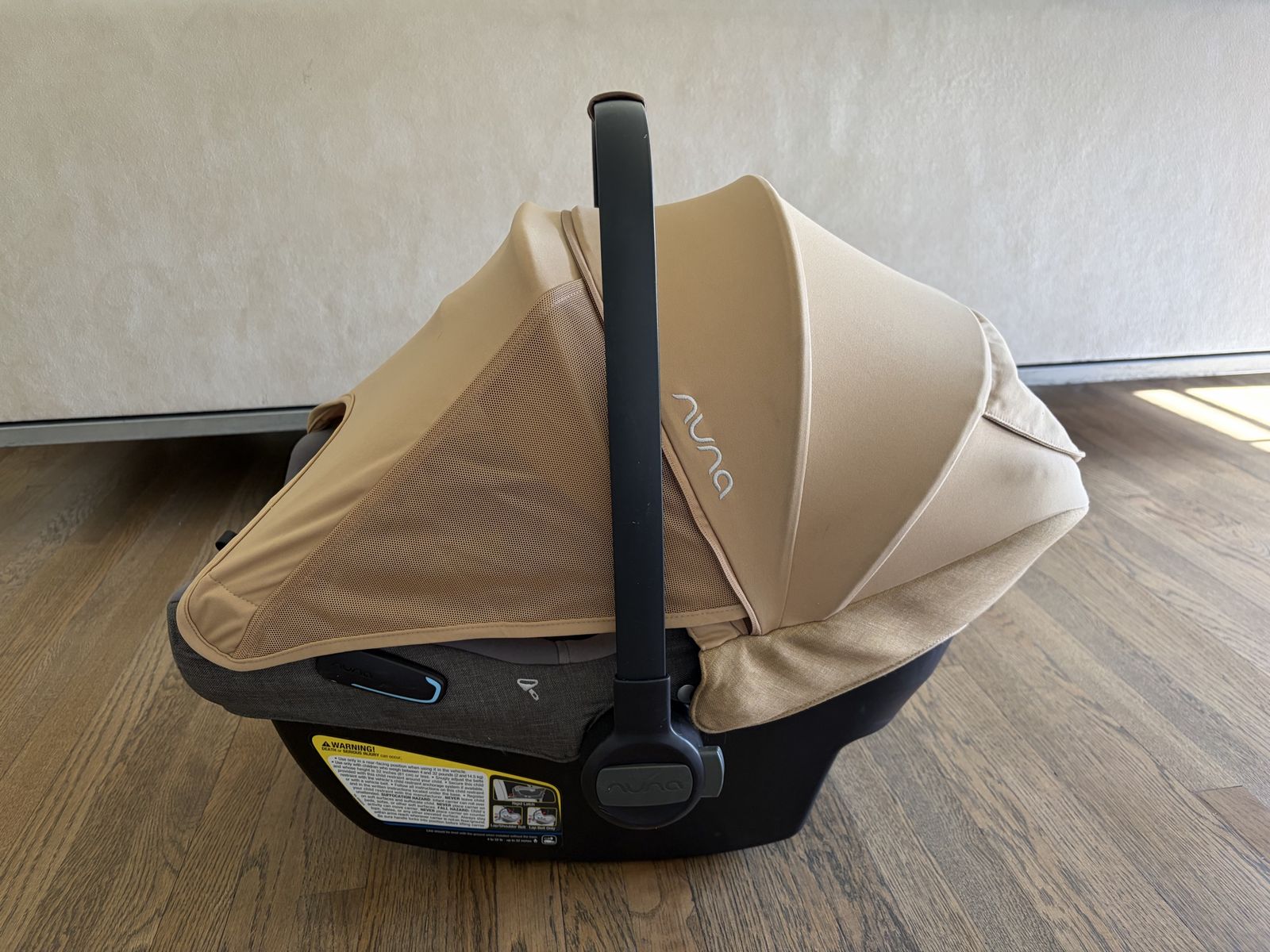 Nuna PIPA Lite RX Infant Car Seat + 2 Bases  Excellent Condition, Tan/Gray, Accident-Free