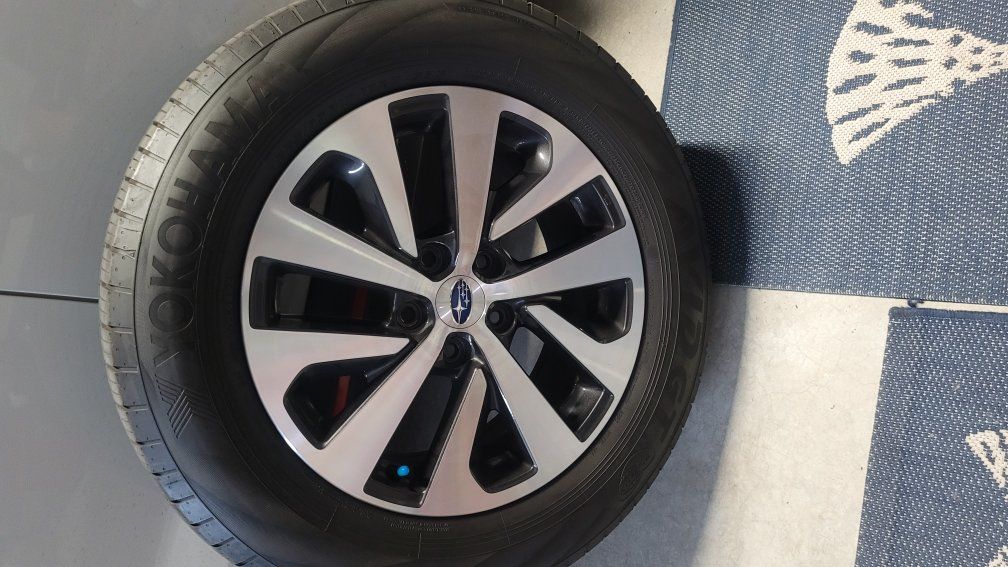 2025 Yokohama 225/65/17 on factory Subaru wheels.