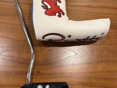 Piretti Matera 303SS putter with Headcover
