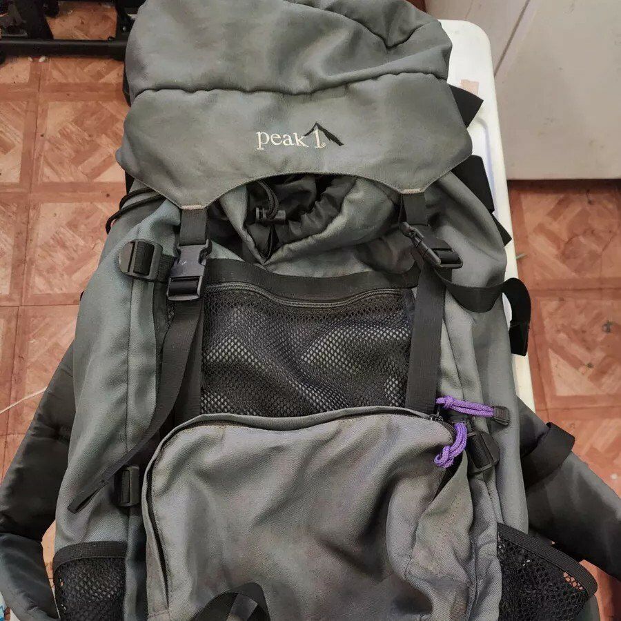 Nice Coleman Peak 1 Hiking Camping Backpack REI
