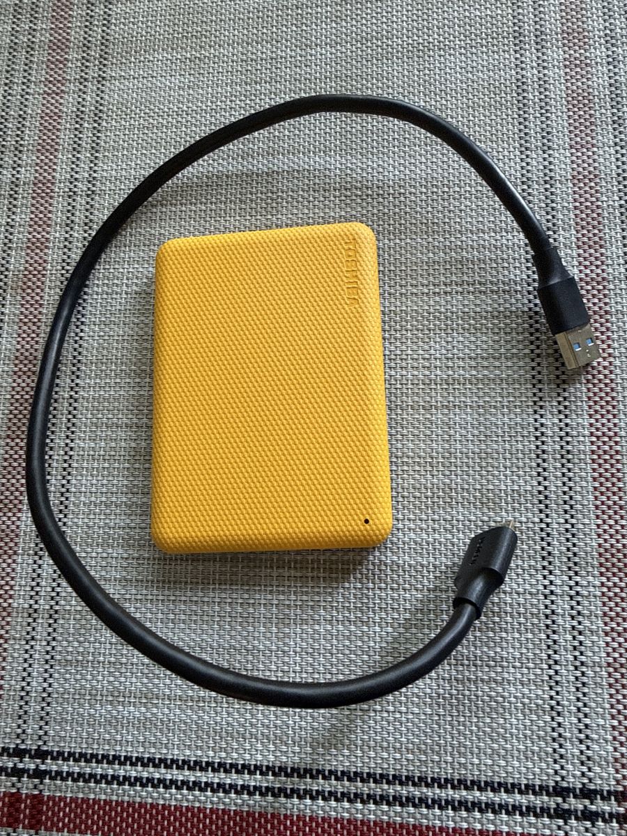 Toshiba Canvio Advance Plus Portable External Hard Drive 2TB, Honey