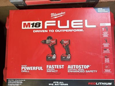 NEW Milwaukee M18 FUEL 2-Tool Combo Kit (Model 3697-22)