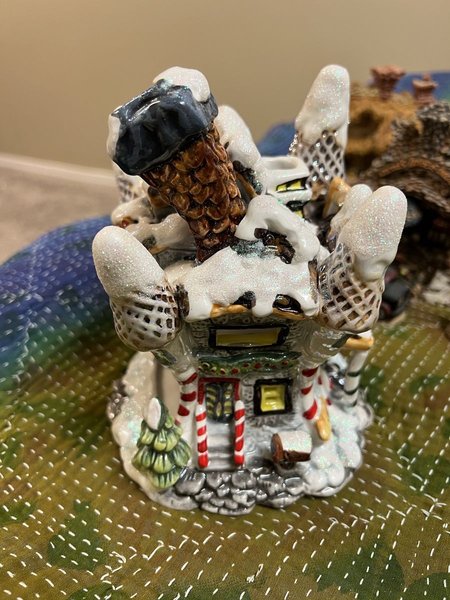 Main image 3