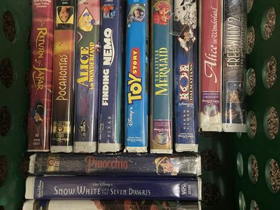 2$ EA or Lot of Disney & Family Classic VHS Tapes - Lion King, Toy Story, Beauty & Beast
