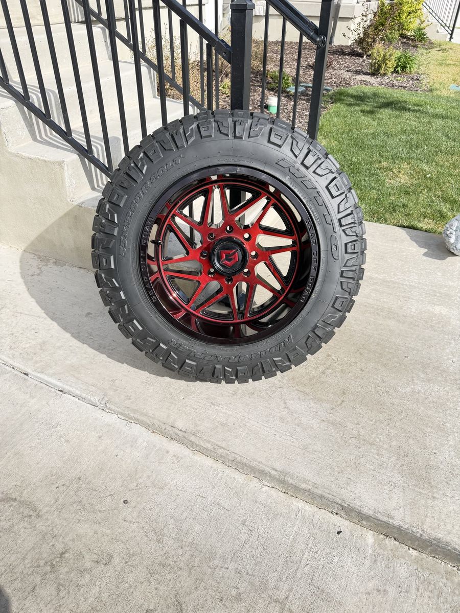 Ford F350 Rims and Tires 35/12.50R20 Nitto