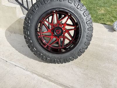 Ford F350 Rims and Tires 35/12.50R20 Nitto