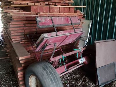 Vintage Farm Seeder / Spreader
