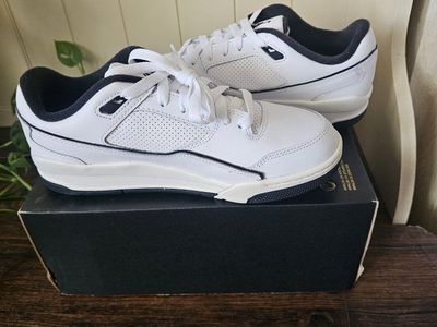 JORDAN'S