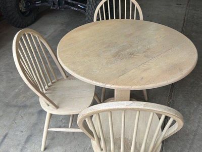 Small kitchen Table