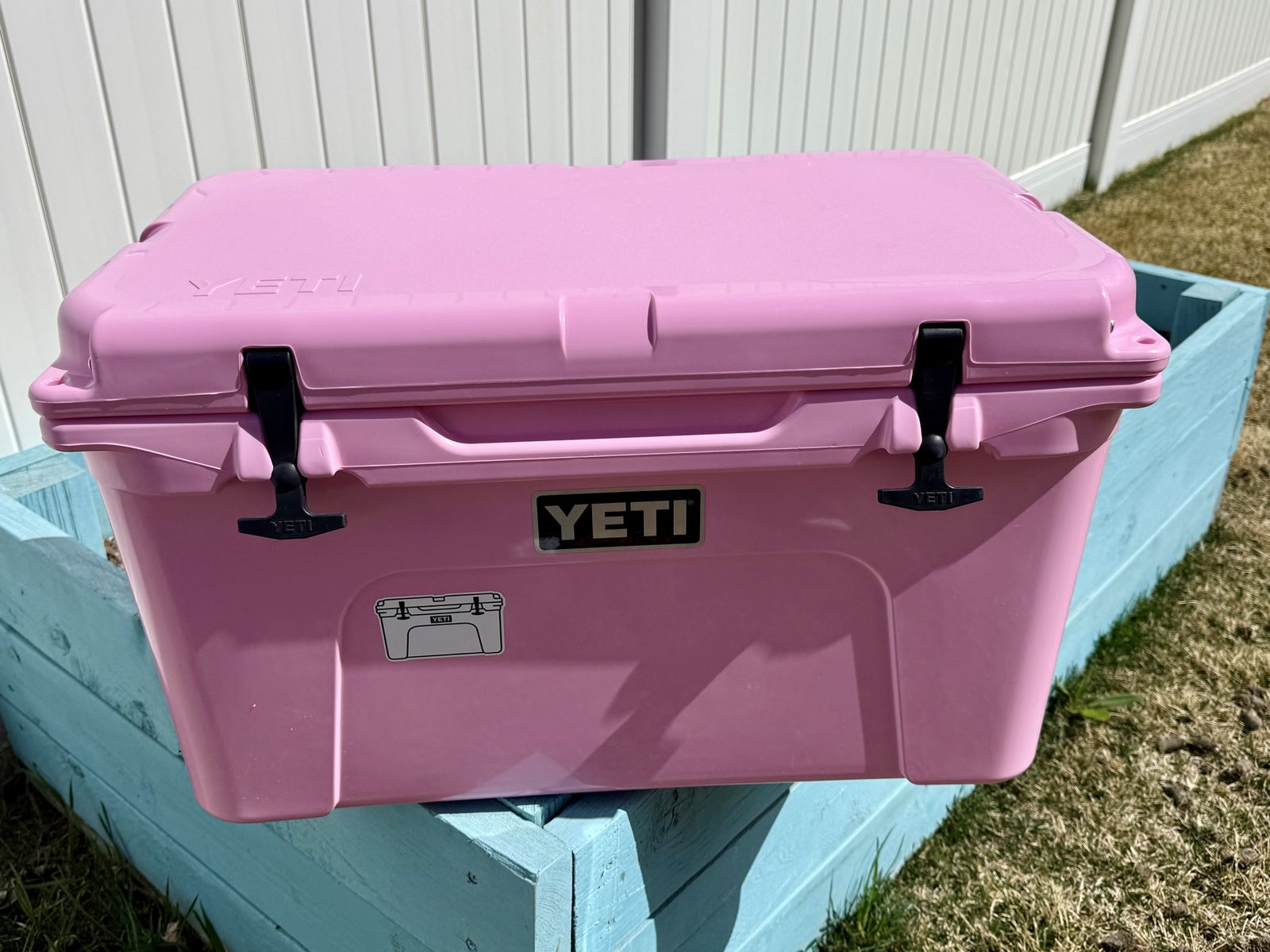 YETI 45 Tundra Limited Edition Breast Cancer