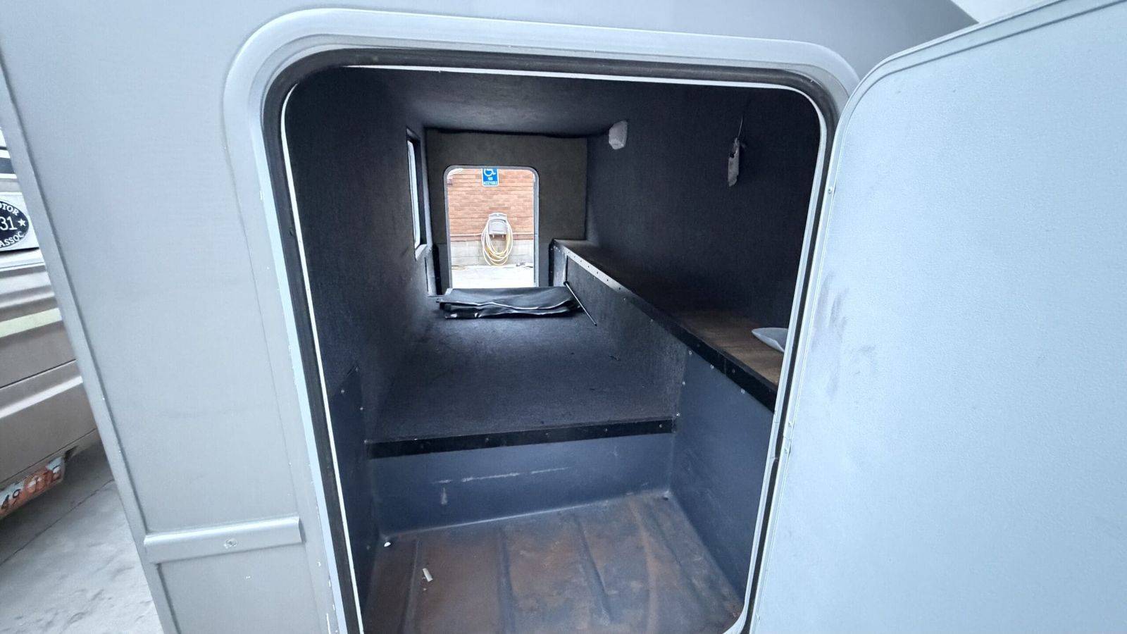 Main image 17