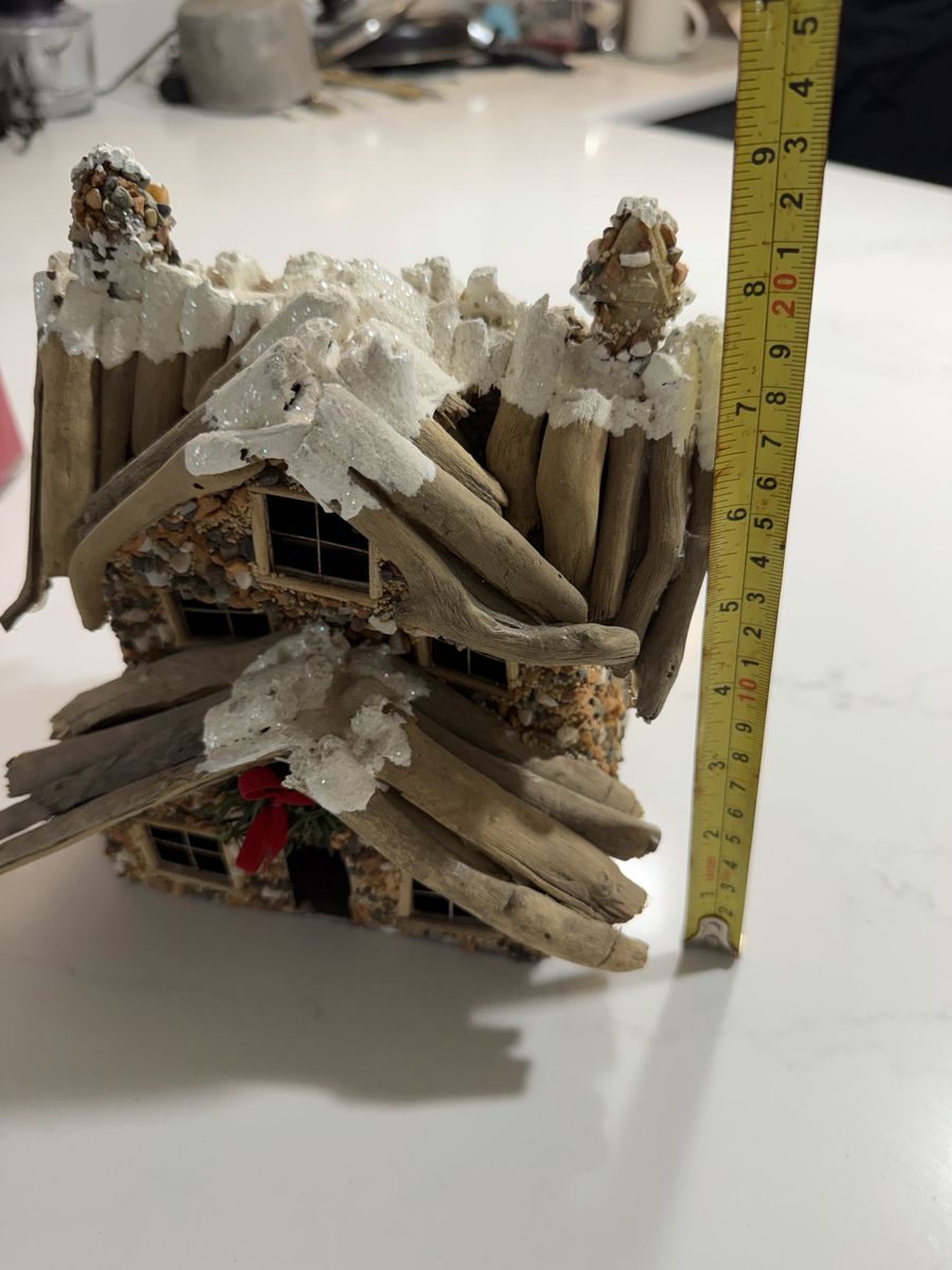 Main image 3