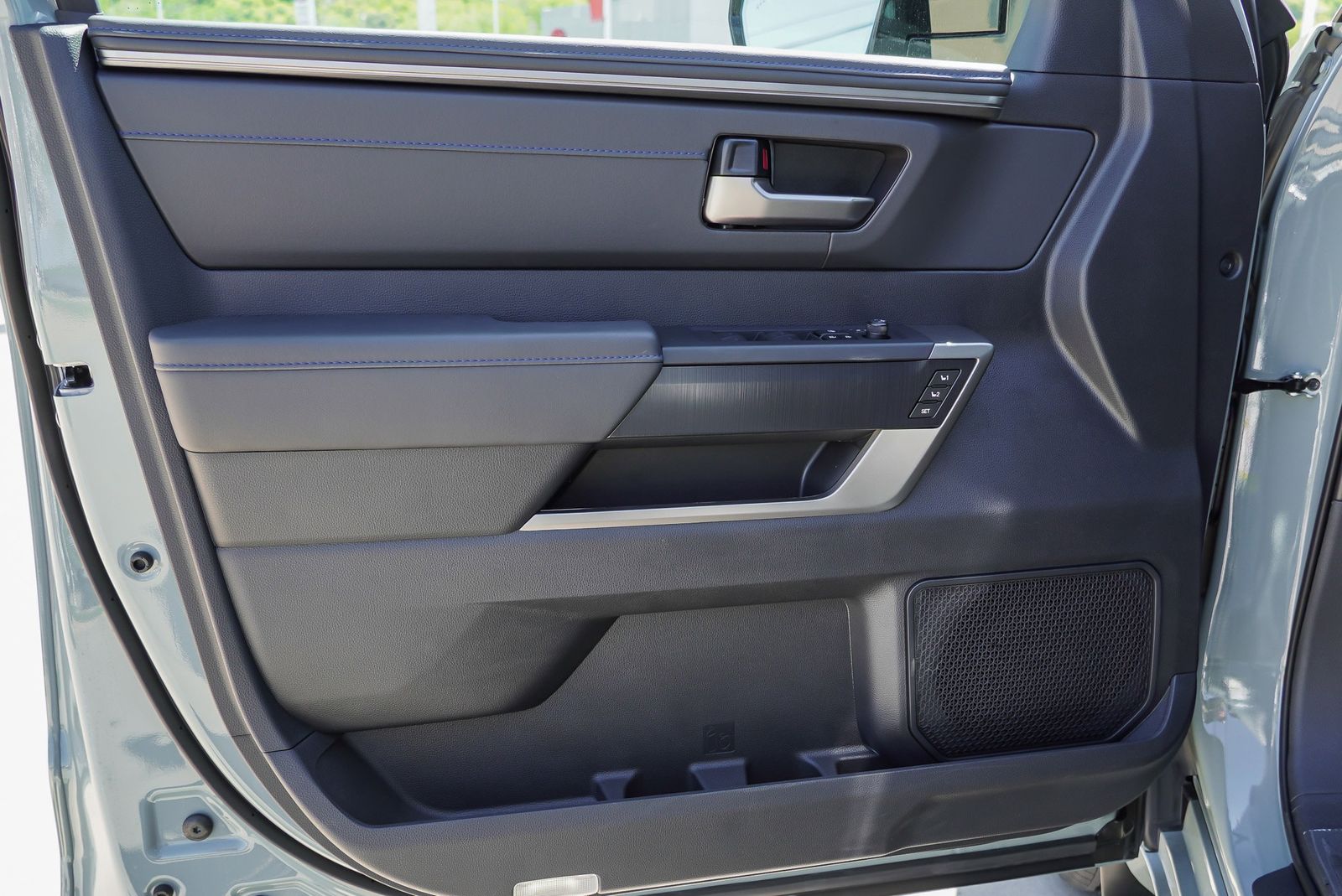 Main image 21