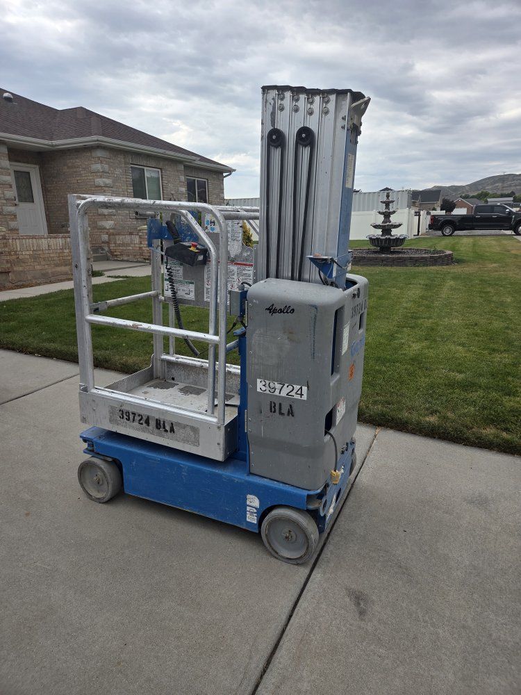 2017 Genie GR-20 Runabout Manlifts