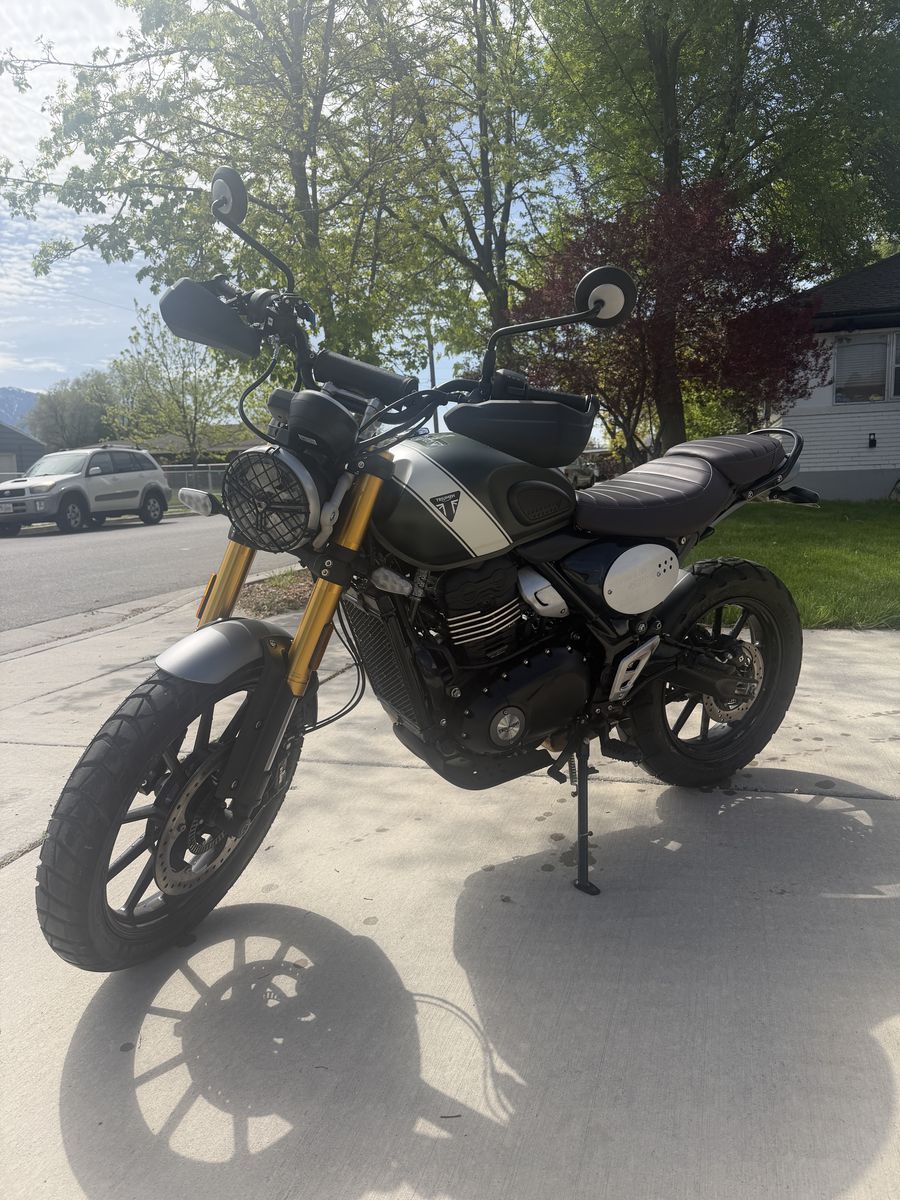 2024 Triumph Scrambler 400x