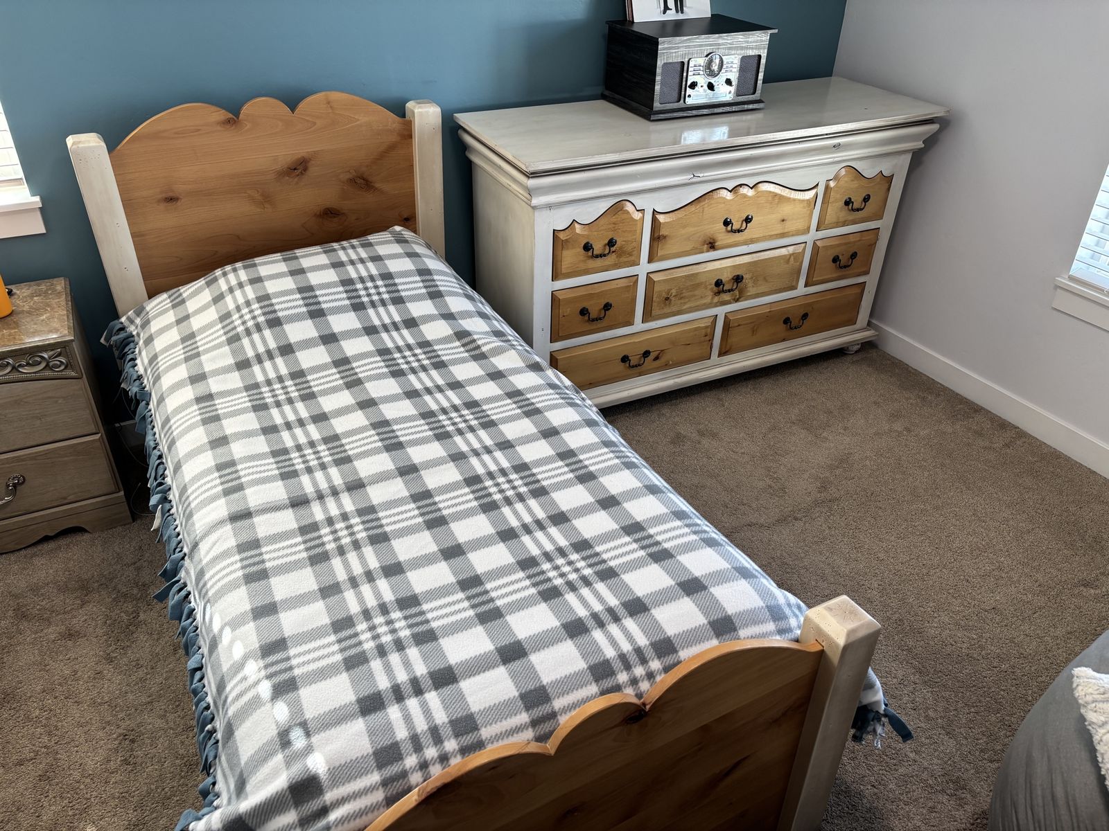 Twin Bedroom Set