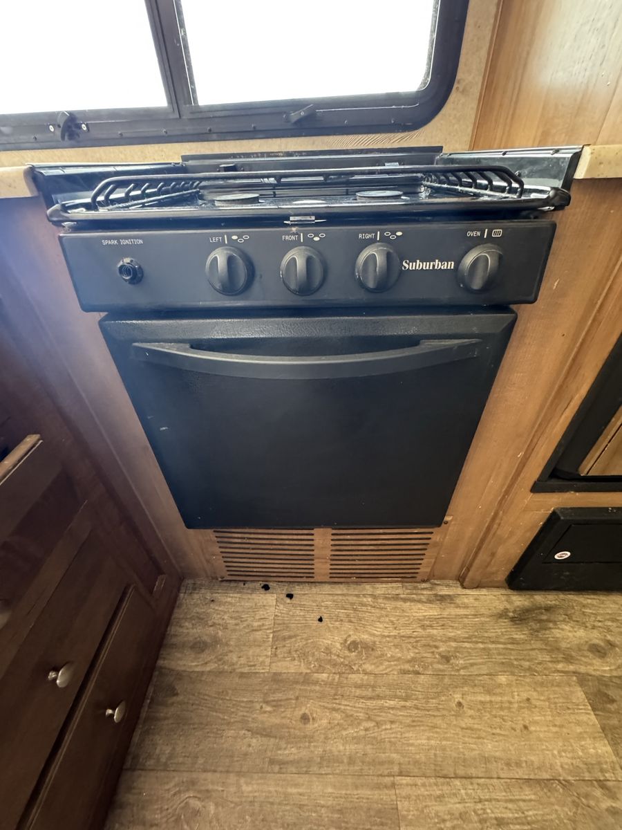 Main image 13