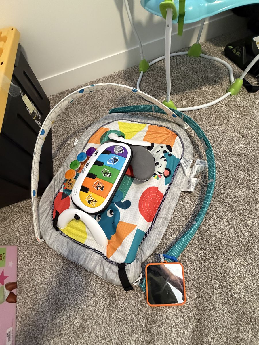 Play mat for babies $10