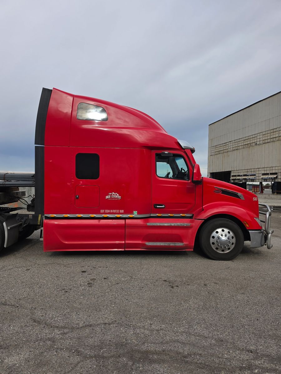 2023 Peterbilt 579