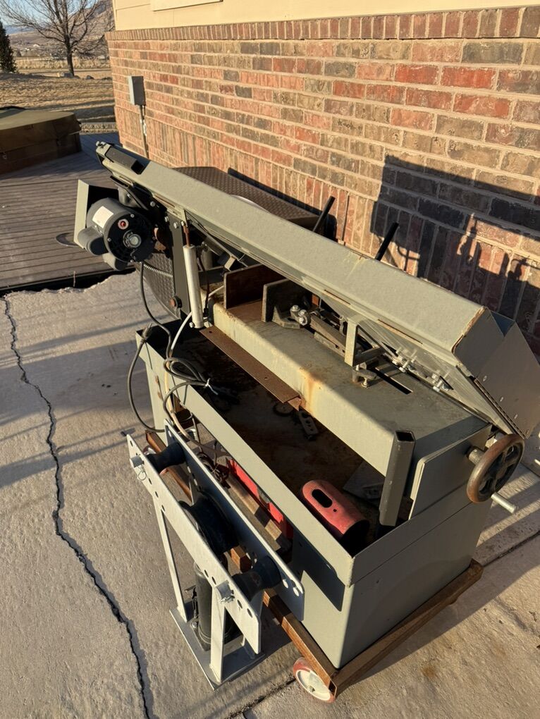 Horizontal Bandsaw Metal Cutting