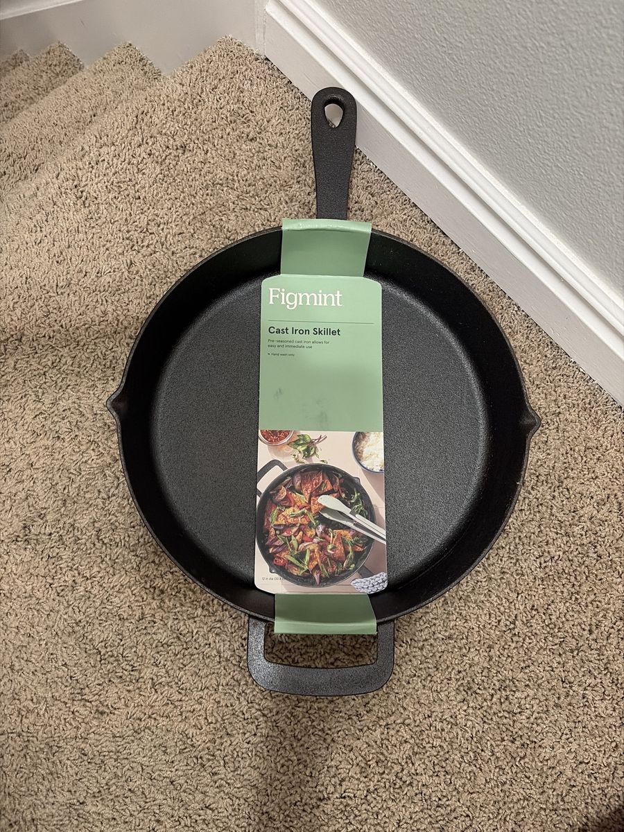 Figmint 12-inch Pre-Seasoned Cast Iron Skillet with Helper Handle - New, Ready to Use