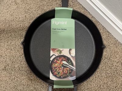 Figmint 12-inch Pre-Seasoned Cast Iron Skillet with Helper Handle - New, Ready to Use