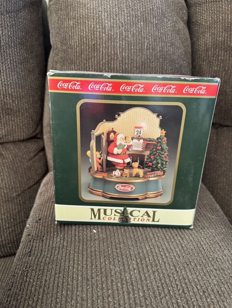Coca Cola Santa Figurine