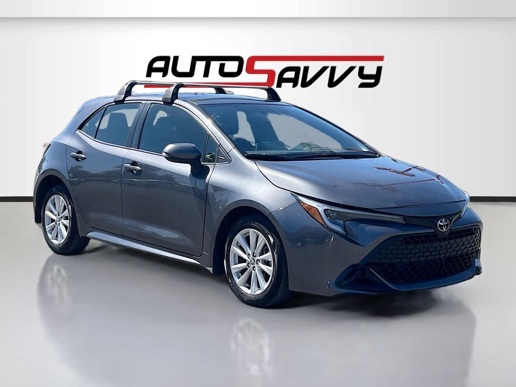 2025 Toyota Corolla Hatchback SE