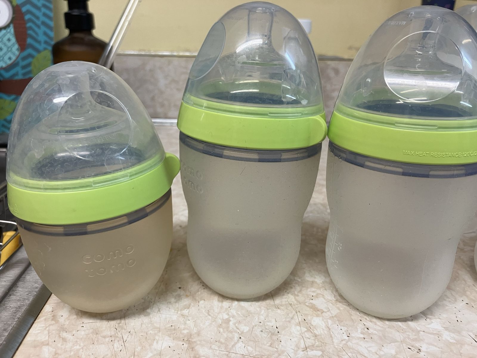 Comotomo Silicone Baby Bottles - Green, Assorted Sizes (3 Pack)