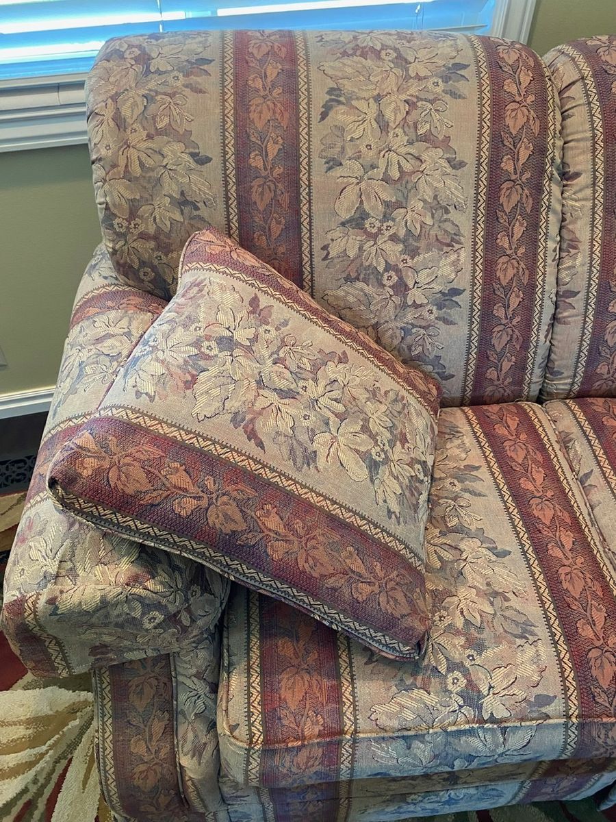 Main image 12