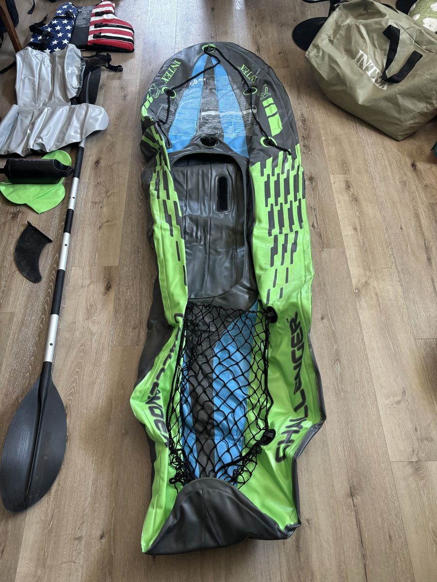 Intex K1 Challenger Inflatable Kayak Set with Oar, Pump, Bag & 2 Life Jackets - Used 3x!