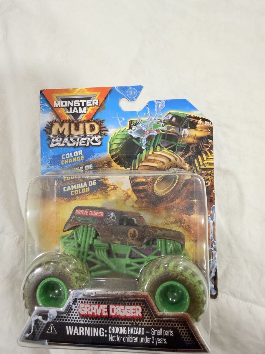 Monster Jam Mud Blasters Grave Digger Color Change Die-Cast Truck