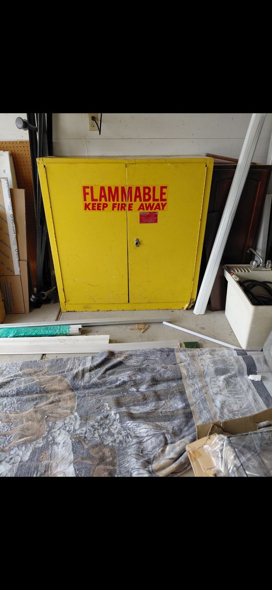 Fire/Cemical Cabinet