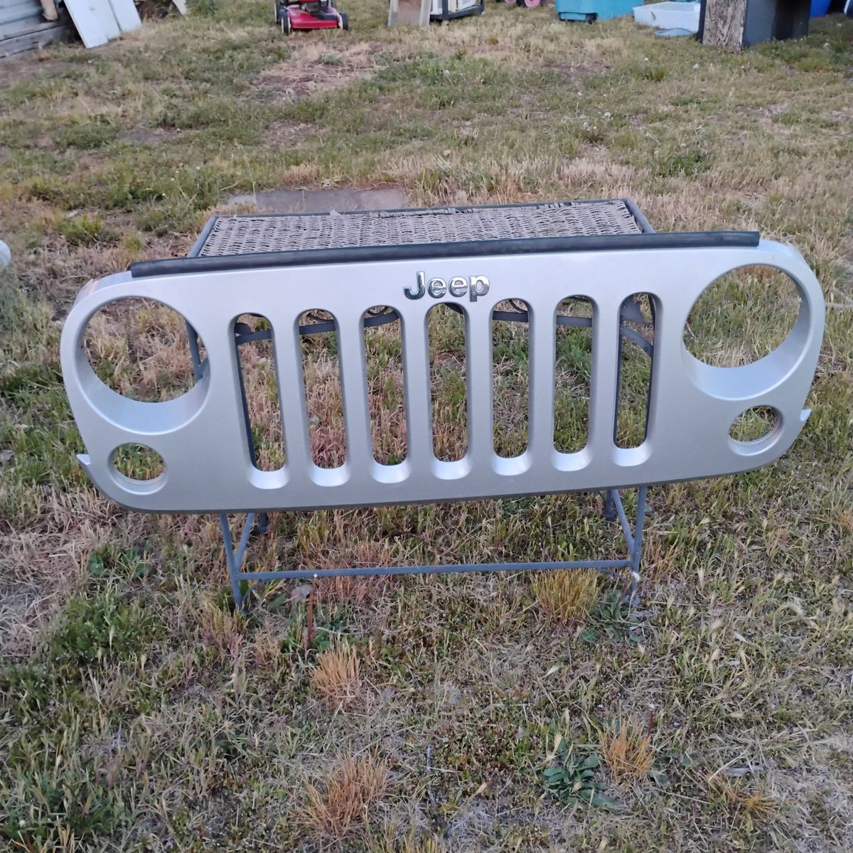 Jeep Wrangler JK Front Grille 2007-2018 Stock
