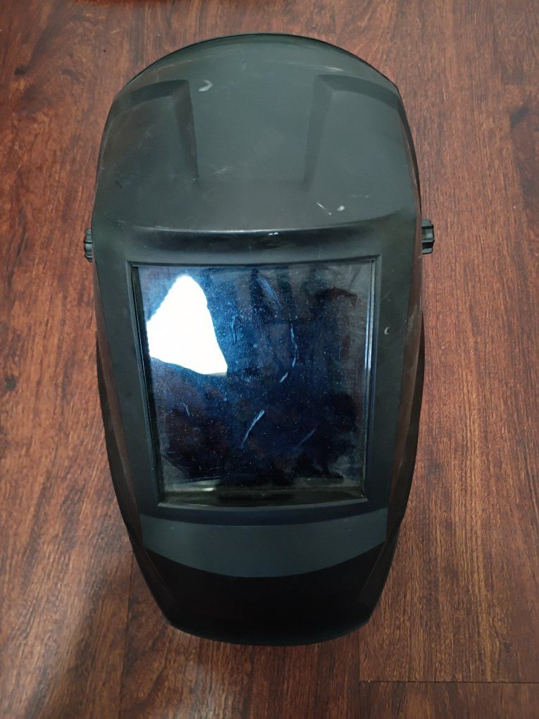 Fixed Shade 10 Arc Welding Helmet - Black Adjustable Hood