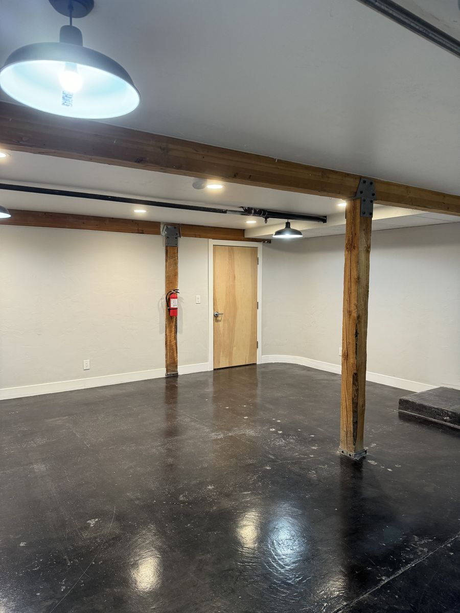 Great Sandy Location Office Space for Rent