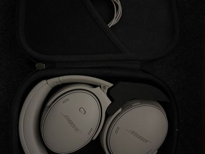 Bose QuietComfort Headphones Sandstone Color
