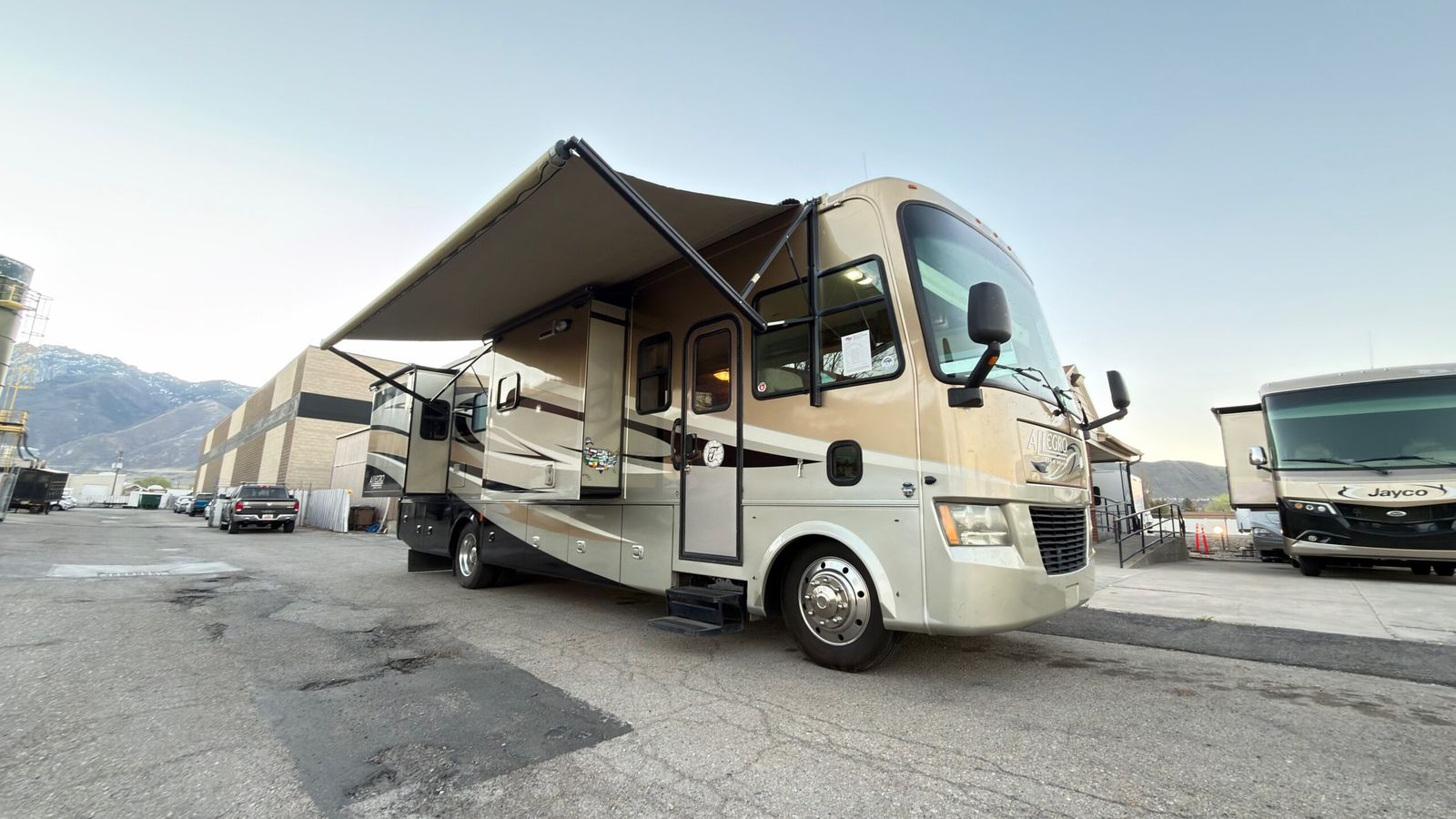 2012 Tiffin Allegro Open Road 34TGA