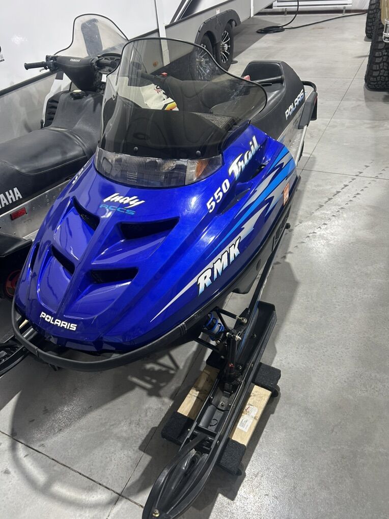 Polaris RMK Trail 550 Snowmobile
