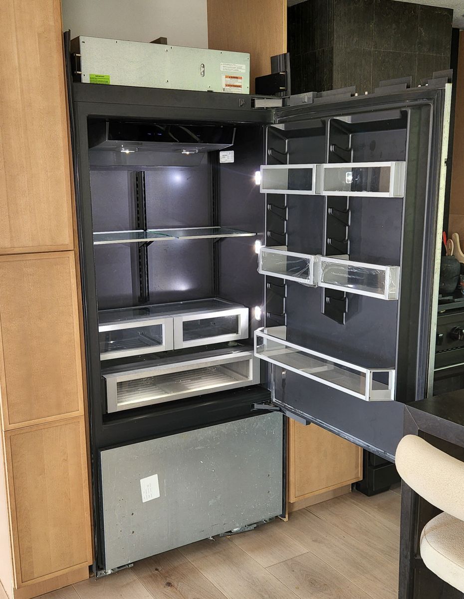 JennAir JB36NXFXRE01 36 inch Panel Ready Refrigerator - FOR PARTS OR REPAIR