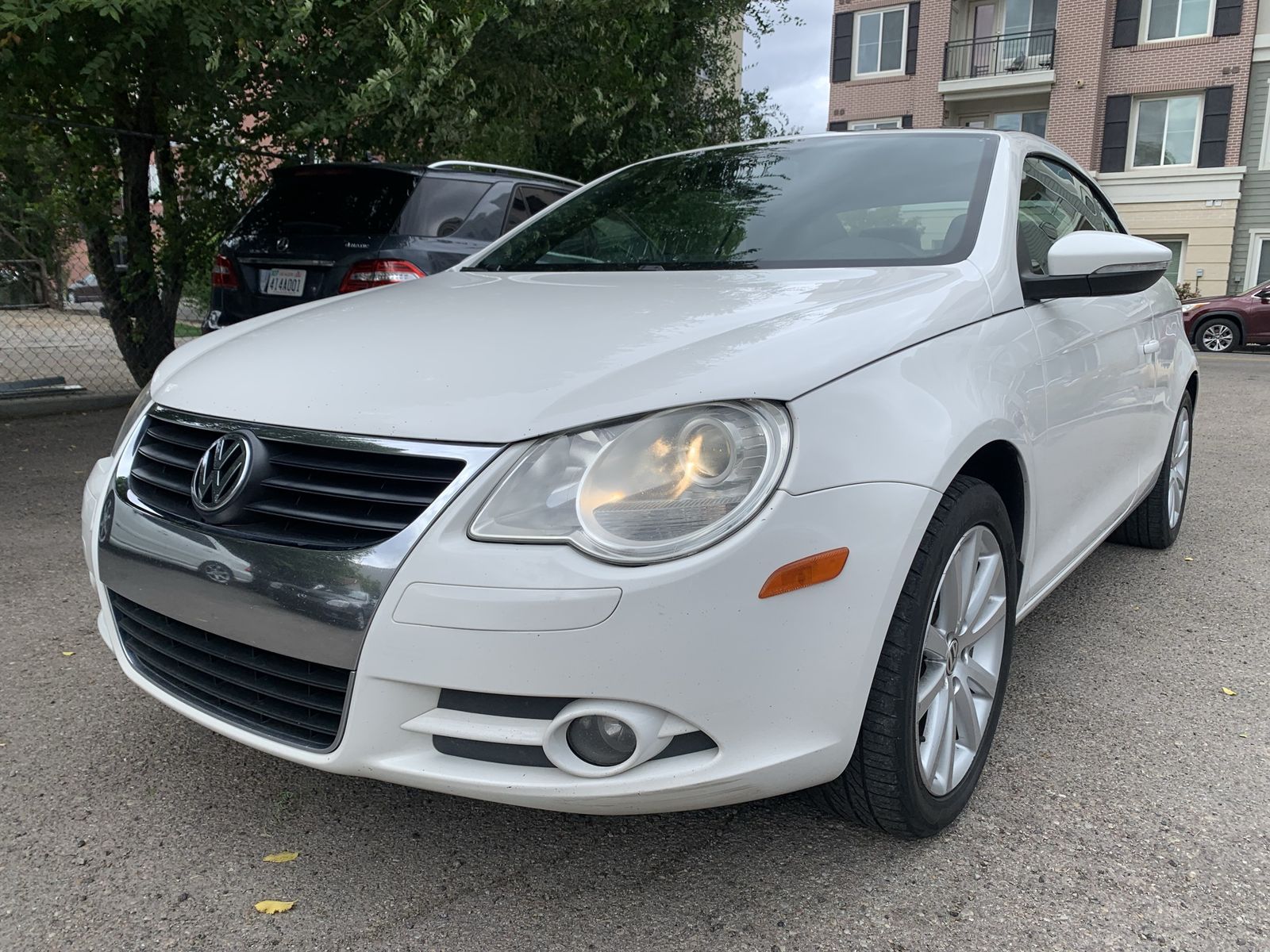 2011 Volkswagen Eos Komfort SULEV